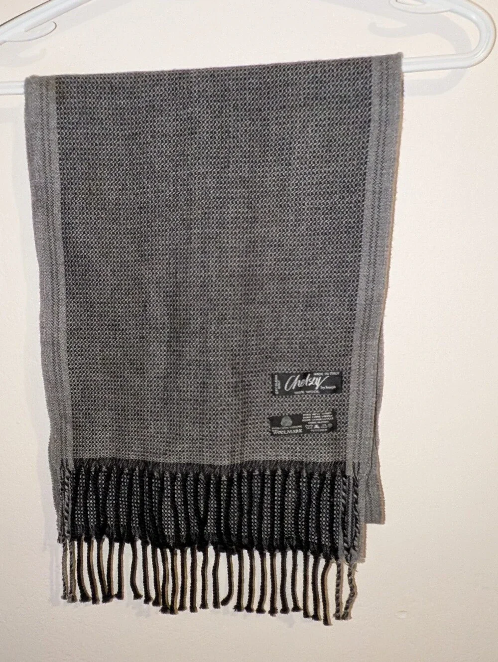 Gray Men’s Fringe Wool Scarf — Knit